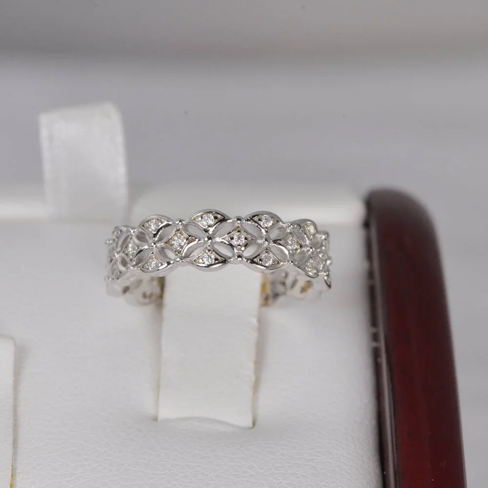 Moissanite Ring Wooven Band Ring WG